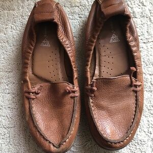 Hush puppies leather lofters